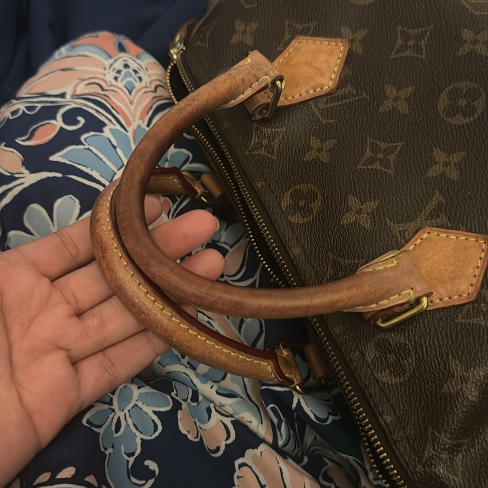 Louis vuitton speedy still in great condition only the handles needs replacing - Picture 2 of 4
